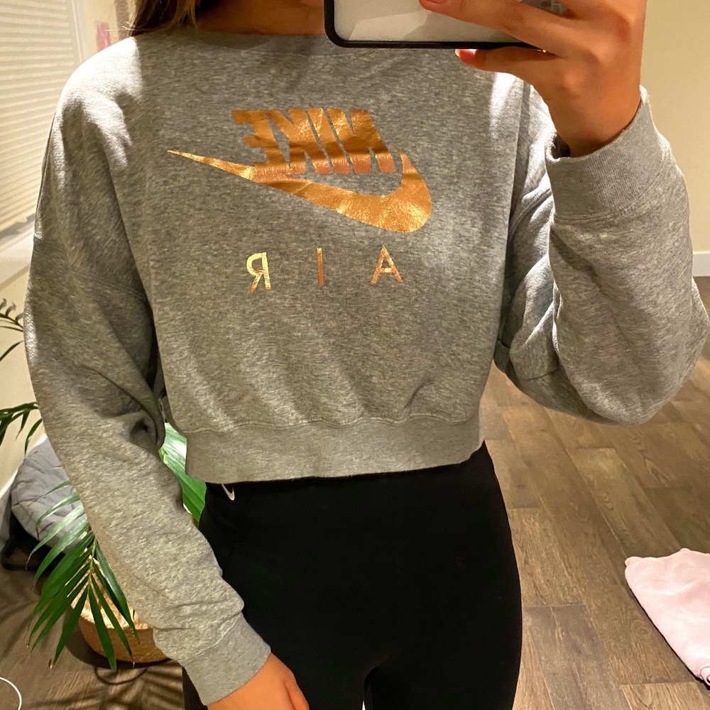 Nike Gray Cropped Sweatshirt